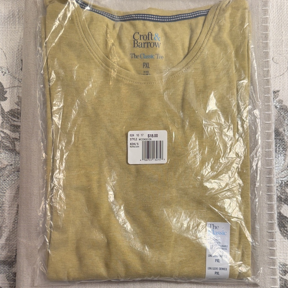 Croft & Barrow Women's Long Sleeve Crewneck Tee in Golden Olive 🫒